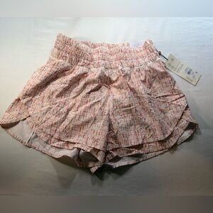 Calia Women’s High-Rise Step Up Shorts XS NWT Athletic Running 3” Multi Print